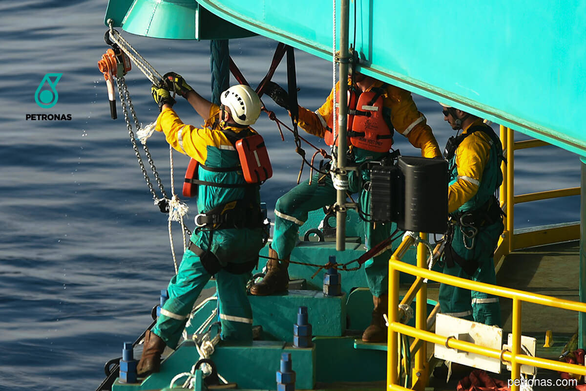 Petronas’ Gabon subsidiary said to have awarded contract to Maersk Drilling